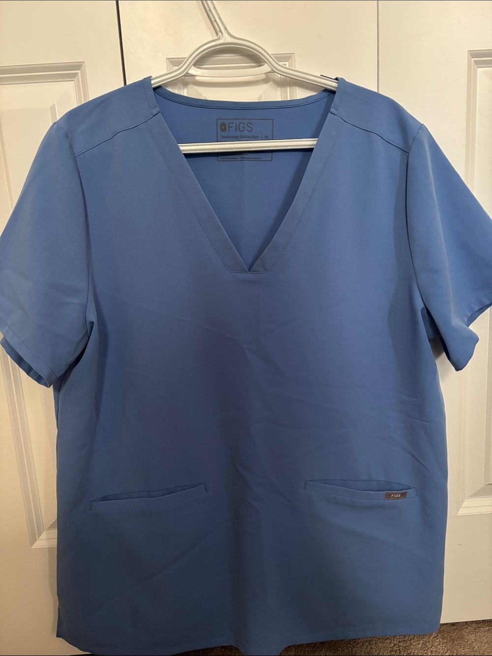 Figs Women's Casma Scrub Top Ceil Blue Women’s Size X- Large
